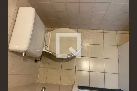 Apartamento à venda com 83m², 3 quartos e 2 vagasBanheiro de Serviço