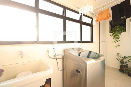 Apartamento à venda com 93m², 3 quartos e 1 vagaÁrea de Serviço