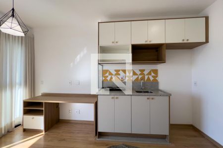 Sala e cozinha de apartamento para alugar com 1 quarto, 36m² em Ipiranga, São Paulo