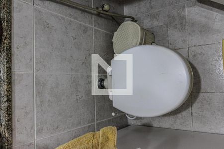 Apartamento à venda com 186m², 3 quartos e 3 vagas Apartamento à venda com 186m², 3 quartos e 3 vagasSuíte - Banheiro