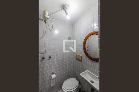 Apartamento à venda com 186m², 3 quartos e 3 vagas Apartamento à venda com 186m², 3 quartos e 3 vagasÁrea de Serviço - Banheiro