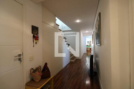 Apartamento à venda com 250m², 3 quartos e 4 vagasCorredor