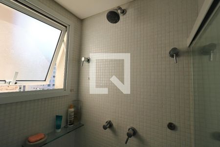 Apartamento à venda com 250m², 3 quartos e 4 vagasBanheiro da Suíte 2