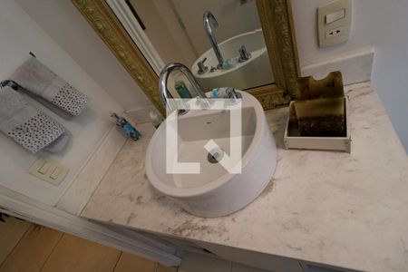 Apartamento à venda com 250m², 3 quartos e 4 vagasBanheiro Social