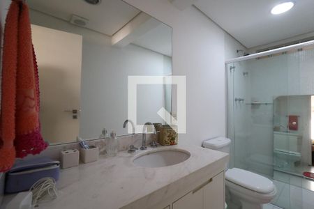 Apartamento à venda com 250m², 3 quartos e 4 vagasBanheiro da Suíte 1