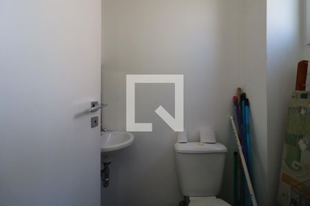 Apartamento à venda com 250m², 3 quartos e 4 vagasBanheiro de Serviço