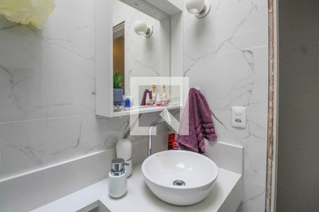 Casa à venda com 125m², 3 quartos e 2 vagas Casa à venda com 125m², 3 quartos e 2 vagasBanheiro Social