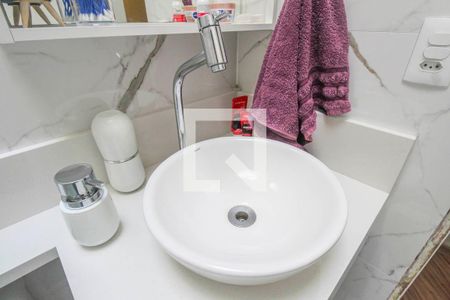 Casa à venda com 125m², 3 quartos e 2 vagas Casa à venda com 125m², 3 quartos e 2 vagasBanheiro Social
