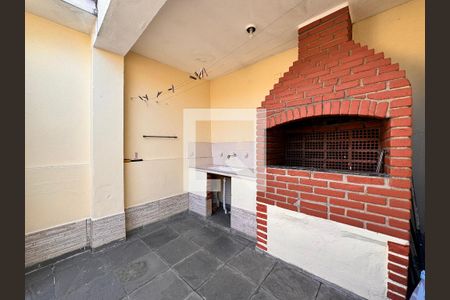 Casa à venda com 400m², 4 quartos e 8 vagas Casa à venda com 400m², 4 quartos e 8 vagasChurrasqueira