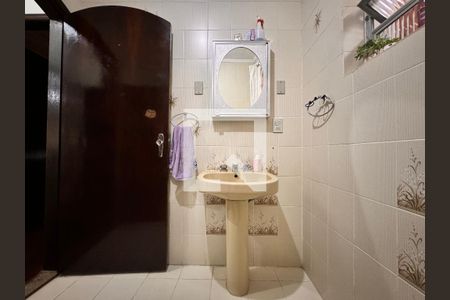 Casa à venda com 400m², 4 quartos e 8 vagas Casa à venda com 400m², 4 quartos e 8 vagasBanheiro