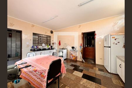 Casa à venda com 400m², 4 quartos e 8 vagas Casa à venda com 400m², 4 quartos e 8 vagasCozinha