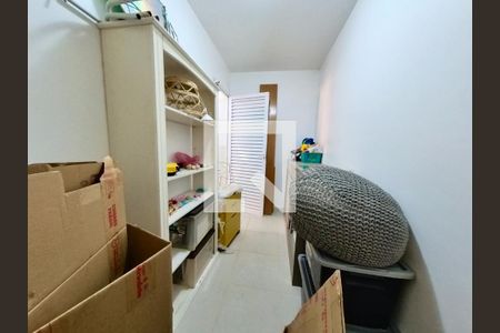 Casa à venda com 570m², 3 quartos e 5 vagasDepósito