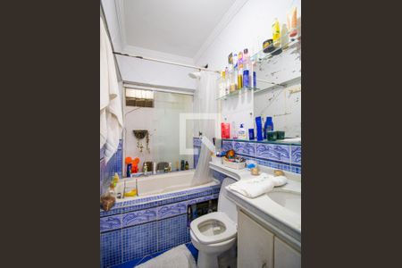 Casa à venda com 300m², 3 quartos e 2 vagasBanheiro da Suíte 1