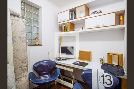 Casa à venda com 300m², 3 quartos e 2 vagasEscritório