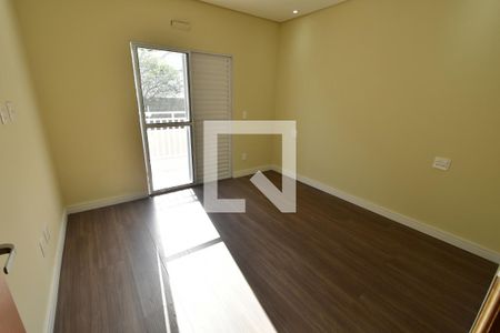 Casa à venda com 350m², 4 quartos e 6 vagasQuarto 4 - Suíte