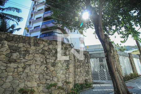 Apartamento à venda com 227m², 4 quartos e 4 vagas Apartamento à venda com 227m², 4 quartos e 4 vagasFachada