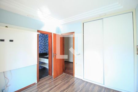 Apartamento à venda com 227m², 4 quartos e 4 vagas Apartamento à venda com 227m², 4 quartos e 4 vagasQuarto 3