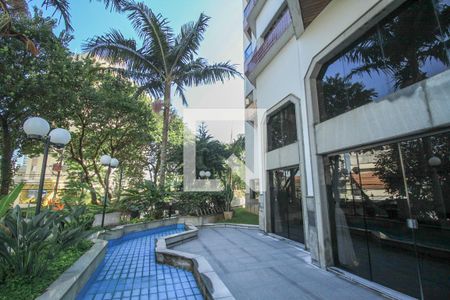 Apartamento à venda com 227m², 4 quartos e 4 vagas Apartamento à venda com 227m², 4 quartos e 4 vagasÁrea comum