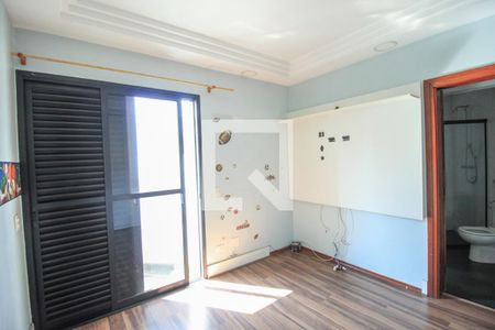 Apartamento à venda com 227m², 4 quartos e 4 vagas Apartamento à venda com 227m², 4 quartos e 4 vagasQuarto 3