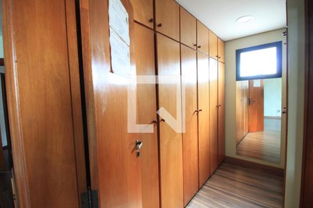 Apartamento à venda com 227m², 4 quartos e 4 vagasQuarto 1