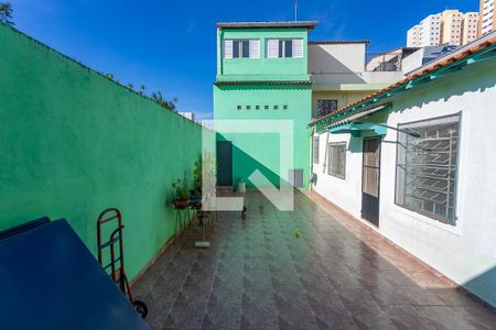 Casa à venda com 200m², 4 quartos e 2 vagas Casa à venda com 200m², 4 quartos e 2 vagasEdícula - vista do quarto