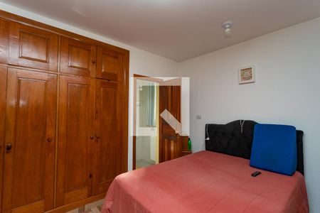 Casa à venda com 200m², 4 quartos e 2 vagas Casa à venda com 200m², 4 quartos e 2 vagasCasa 2 - quarto 1 - suíte