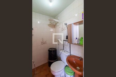 Casa à venda com 297m², 4 quartos e 3 vagas Casa à venda com 297m², 4 quartos e 3 vagasBanheiro de serviço