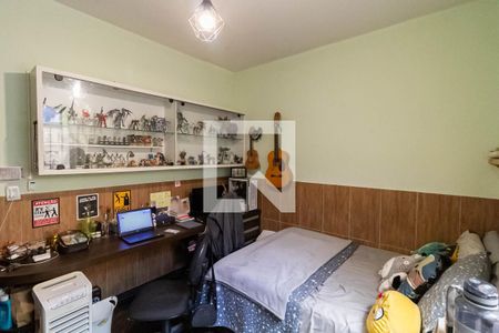 Casa à venda com 297m², 4 quartos e 3 vagas Casa à venda com 297m², 4 quartos e 3 vagasQuarto 1