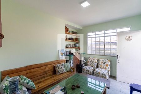 Casa à venda com 297m², 4 quartos e 3 vagas Casa à venda com 297m², 4 quartos e 3 vagasÁrea externa - Sala 2