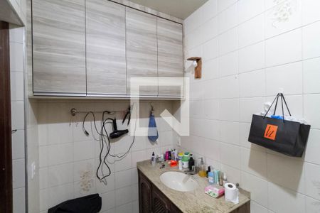 Casa à venda com 297m², 4 quartos e 3 vagas Casa à venda com 297m², 4 quartos e 3 vagasBanheiro da suíte 1