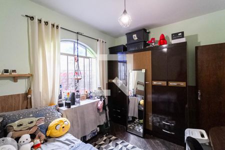 Casa à venda com 297m², 4 quartos e 3 vagas Casa à venda com 297m², 4 quartos e 3 vagasQuarto 1