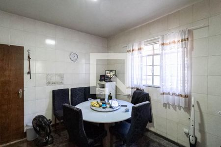 Casa à venda com 297m², 4 quartos e 3 vagas Casa à venda com 297m², 4 quartos e 3 vagasCozinha 1