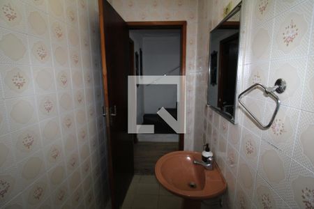 Casa à venda com 190m², 4 quartos e 3 vagasBanheiro 1