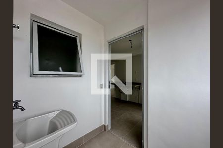 Apartamento à venda com 136m², 4 quartos e 2 vagas Apartamento à venda com 136m², 4 quartos e 2 vagasÁrea de Serviço