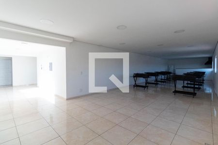 Apartamento à venda com 45m², 2 quartos e 1 vaga Apartamento à venda com 45m², 2 quartos e 1 vagaÁrea comum - Salão de festas