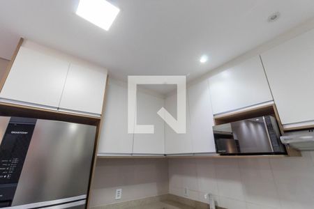 Apartamento à venda com 45m², 2 quartos e 1 vaga Apartamento à venda com 45m², 2 quartos e 1 vagaCozinha - Armários