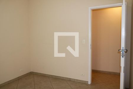 Casa à venda com 516m², 6 quartos e 10 vagasCasa 2 - 2º Piso quarto