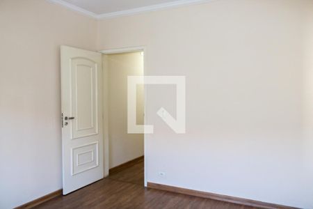 Casa à venda com 516m², 6 quartos e 10 vagasQuarto 2