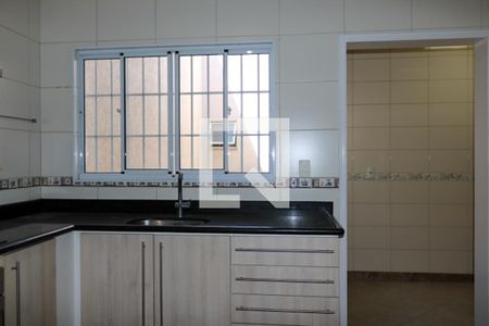 Casa à venda com 516m², 6 quartos e 10 vagasCasa 2 - 2º Piso cozinha