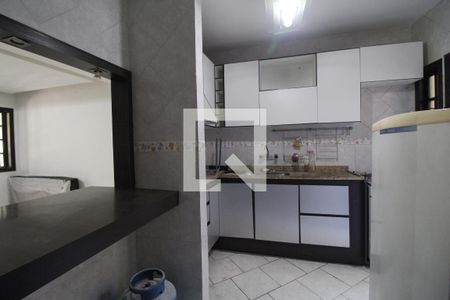 Casa à venda com 90m², 3 quartos e sem vaga Casa à venda com 90m², 3 quartos e sem vagaCozinha