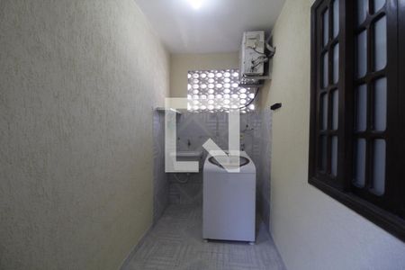 Casa à venda com 90m², 3 quartos e sem vaga Casa à venda com 90m², 3 quartos e sem vagaÁrea de Serviço