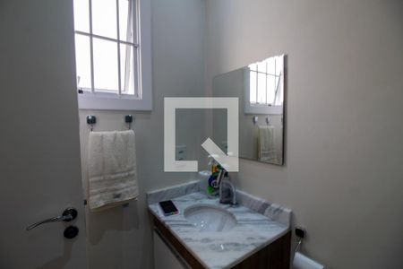 Casa à venda com 184m², 3 quartos e 3 vagasBanheiro de serviço