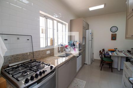 Casa à venda com 184m², 3 quartos e 3 vagasCozinha