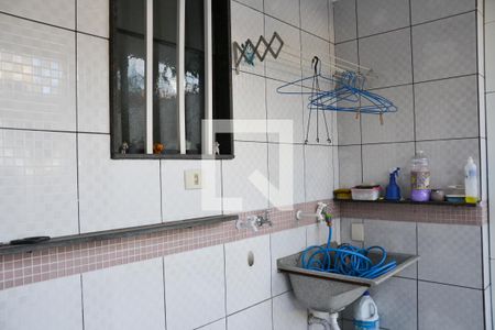 Casa à venda com 240m², 4 quartos e 2 vagas Casa à venda com 240m², 4 quartos e 2 vagasÁrea de Serviço