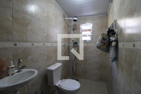 Casa à venda com 300m², 3 quartos e 4 vagasBanheiro da suíte