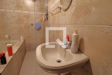 Casa à venda com 300m², 3 quartos e 4 vagasPia banheiro comum