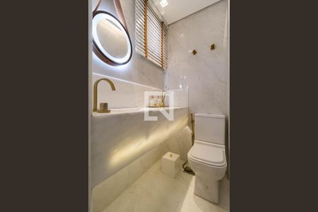 Apartamento à venda com 202m², 3 quartos e 3 vagasCobertura - Lavabo