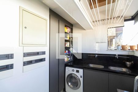 Apartamento à venda com 202m², 3 quartos e 3 vagasCobertura - Área de serviço 