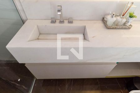 Apartamento à venda com 202m², 3 quartos e 3 vagasBanheiro da suíte 3