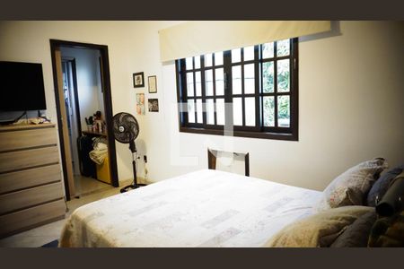 Casa à venda com 213m², 3 quartos e 3 vagasQuarto 3 Suite